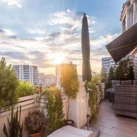 Apartment Oasis Penthouse On Calea Victoriei *