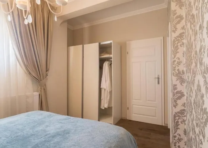 Apartment Oasis Penthouse On Calea Victoriei