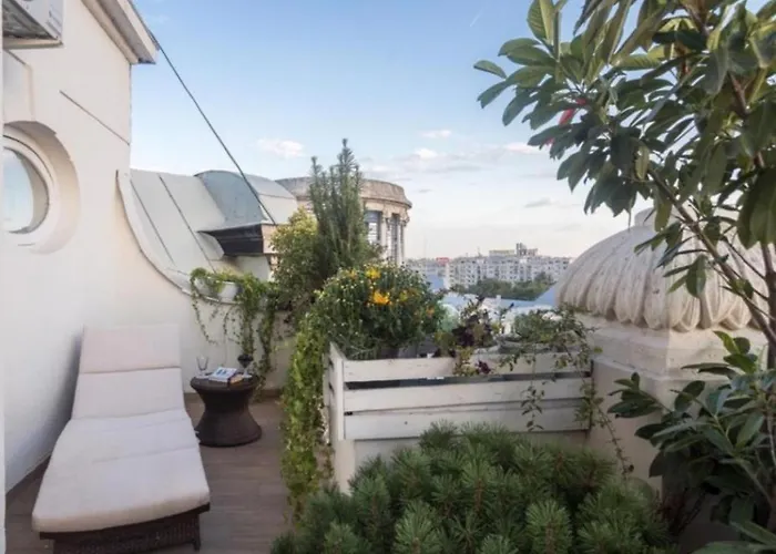 Oasis Penthouse On Calea Victoriei Бухарест
